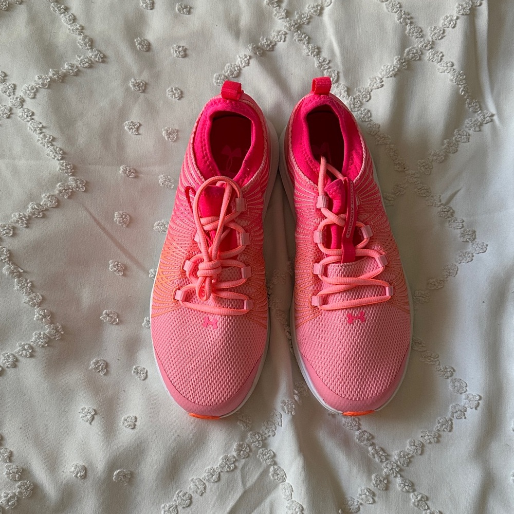 Under Armour Pink Sneaker (Never been Used)